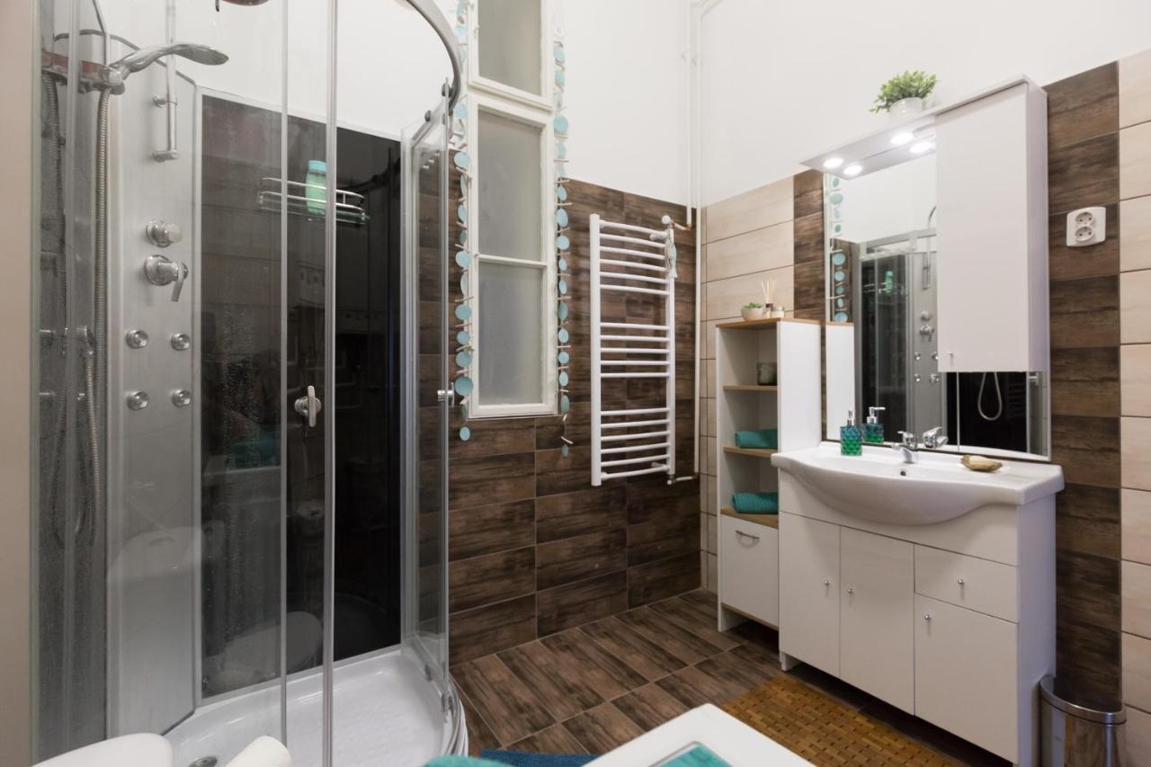 Eclectic Luxury & Spacious 2Br Ac Apt In Center Budapest Ngoại thất bức ảnh